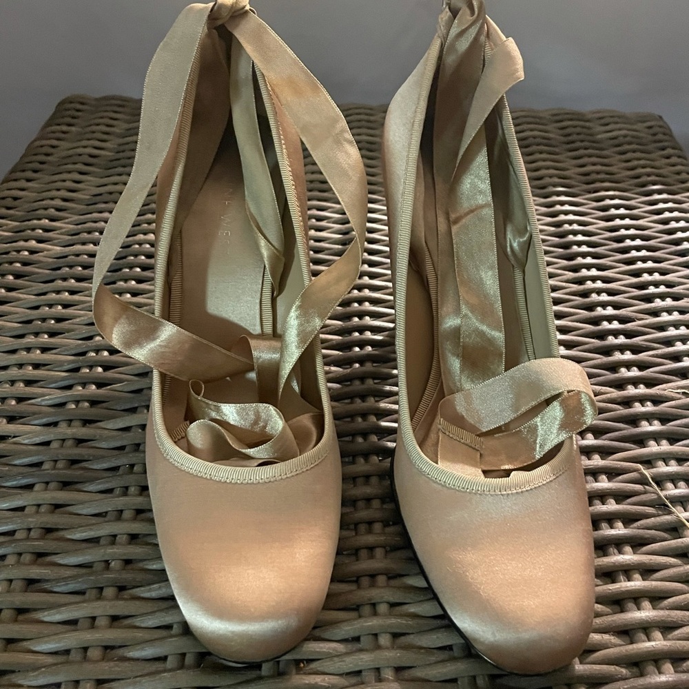 Heels. Color: pearl pink. Brand: Nine West